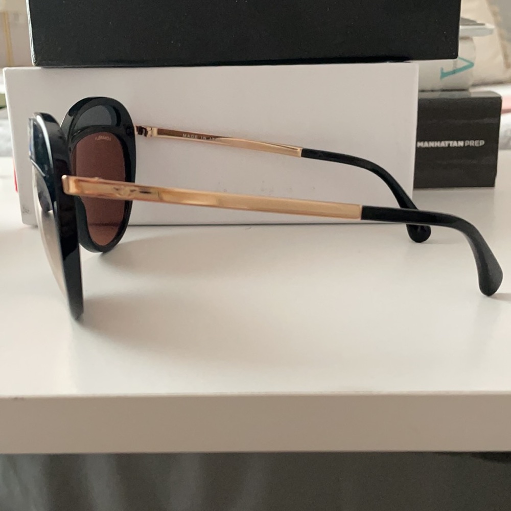 Chanel Subglasses - Picture 2 of 4